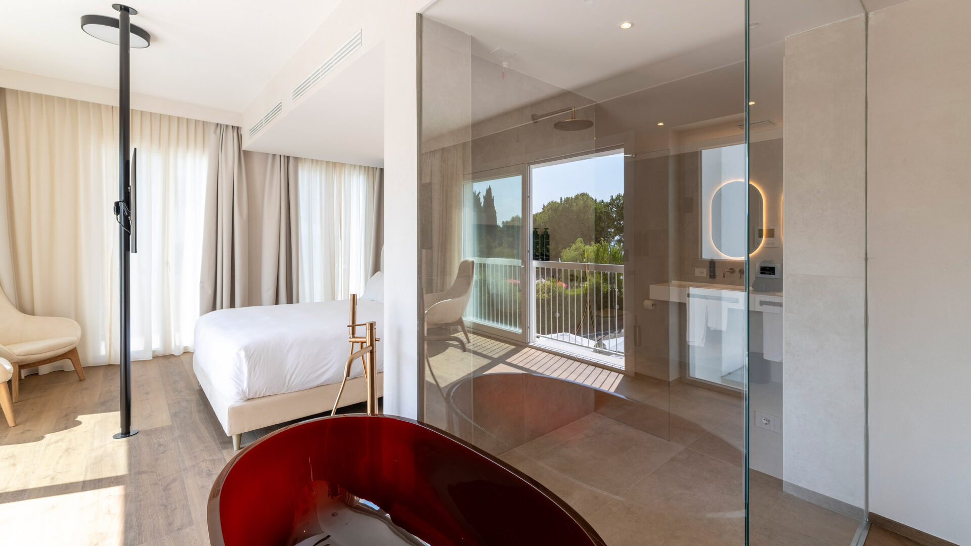 hihotels-sirmione-lago-di-garda-camera-jacuzzi-junior-deluxe-2